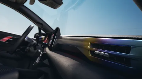 FORVIA fournit des solutions d'aménagement intérieur avancées et durables à la toute…